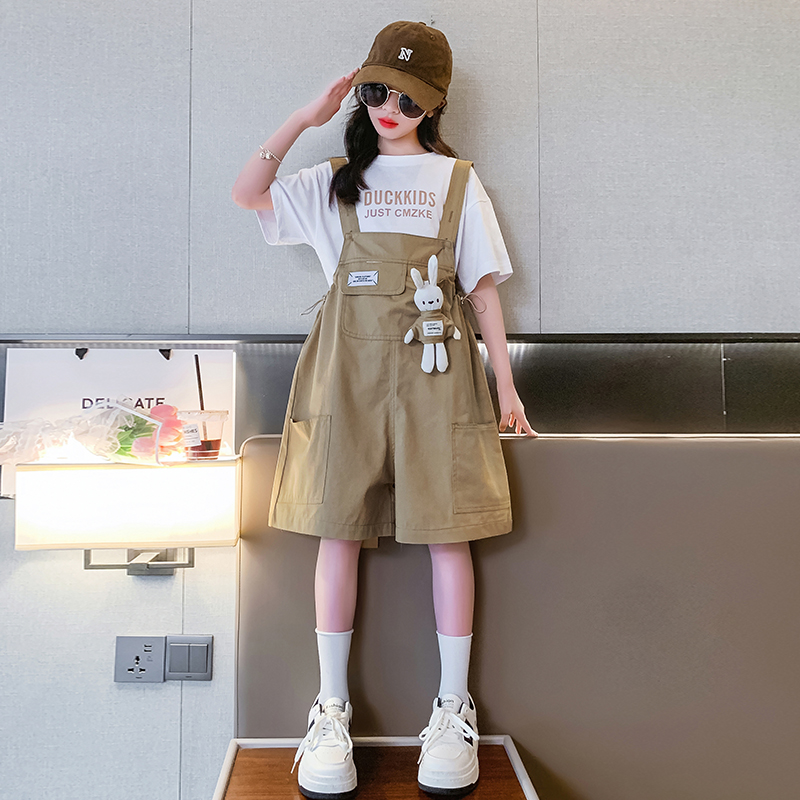 女童夏装背带裤套装2025新款中大童洋气时髦儿童夏天薄款短裤子潮