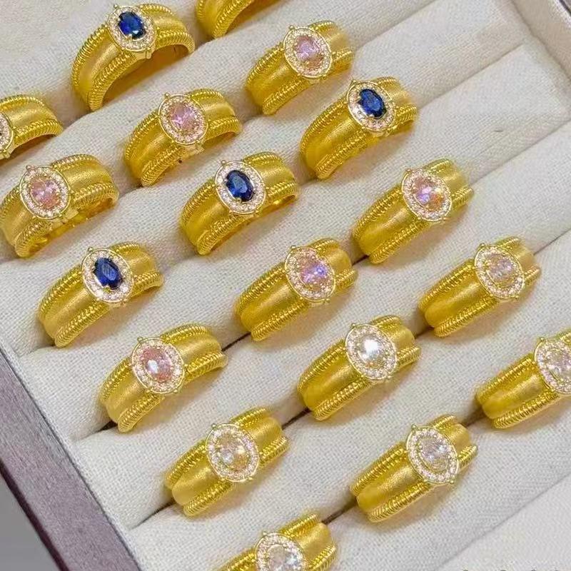 黄金鸽子蛋戒指女款999足金宽版镶嵌莫桑钻中古风纯金指环送女友