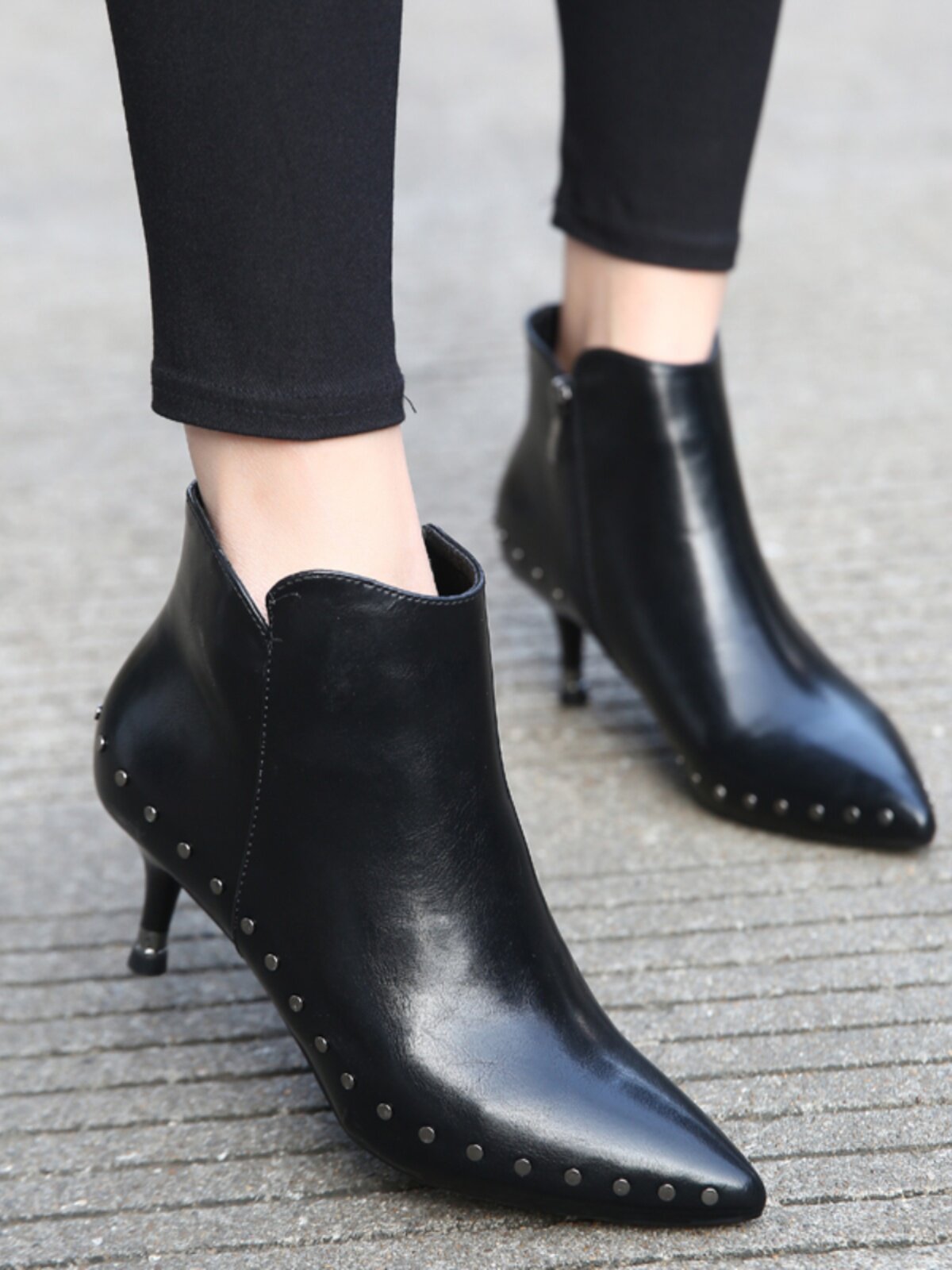 BLACK WOMENS HIGH HEELS FALL|WINTER 2024 STYLE POINTED-TOE BOOTIES STUDDED SMALL HEELS VERSATILE SINGLE BOOTS STILETTO HEELS 5CM
