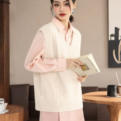 杏色高级感洋气气质时尚减龄毛衣马甲宽松显瘦无袖针织背心上衣女