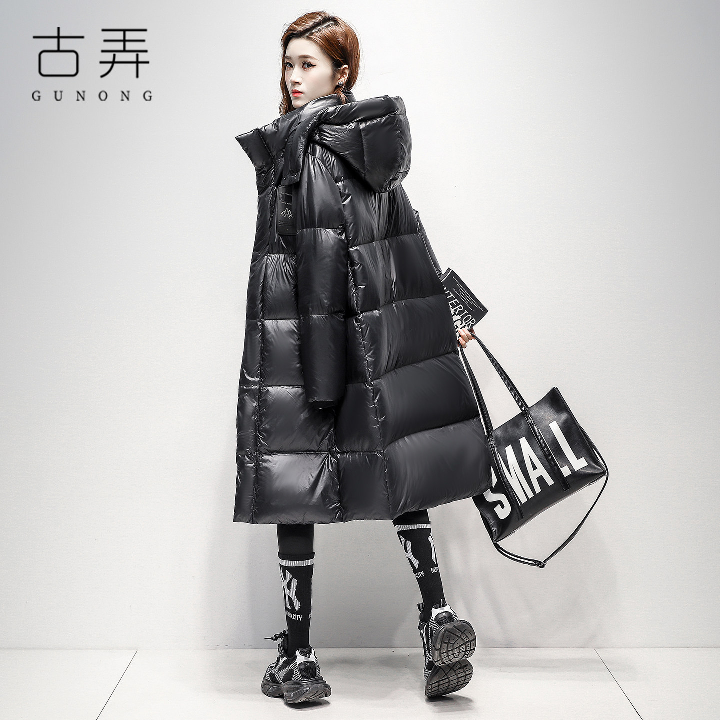 古弄黑色户外时尚羽绒服2026冬季新款女士羽绒长款防寒服外套