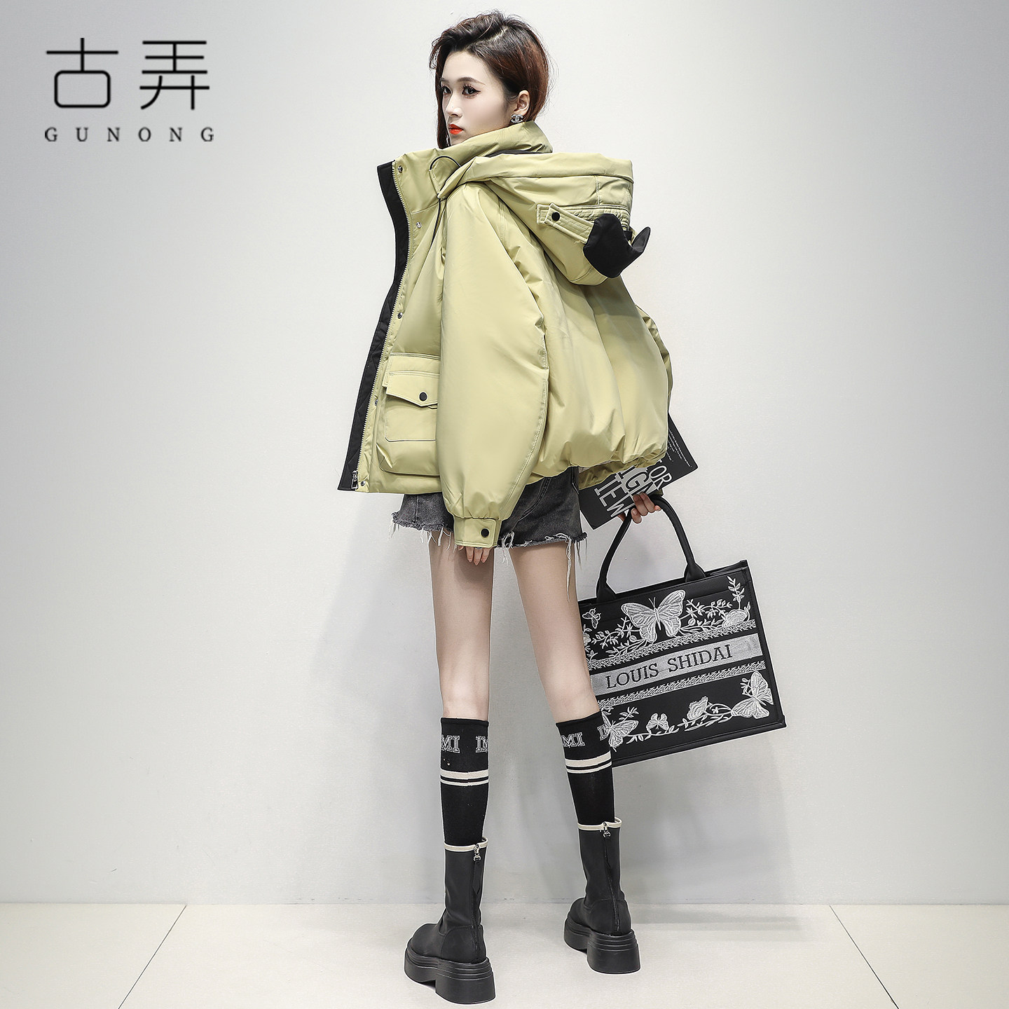 潮牌户外工装口袋羽绒服女冬季新款2026保暖派克服防寒休闲外套
