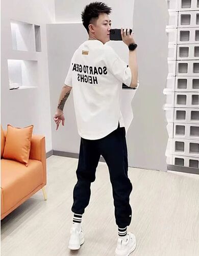 夏季圆弧开叉短袖T恤字母印花男