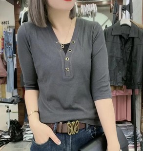 显瘦百搭上衣小衫 欧洲站2026春新款 女修身 T恤打底衫 设计感V领中袖