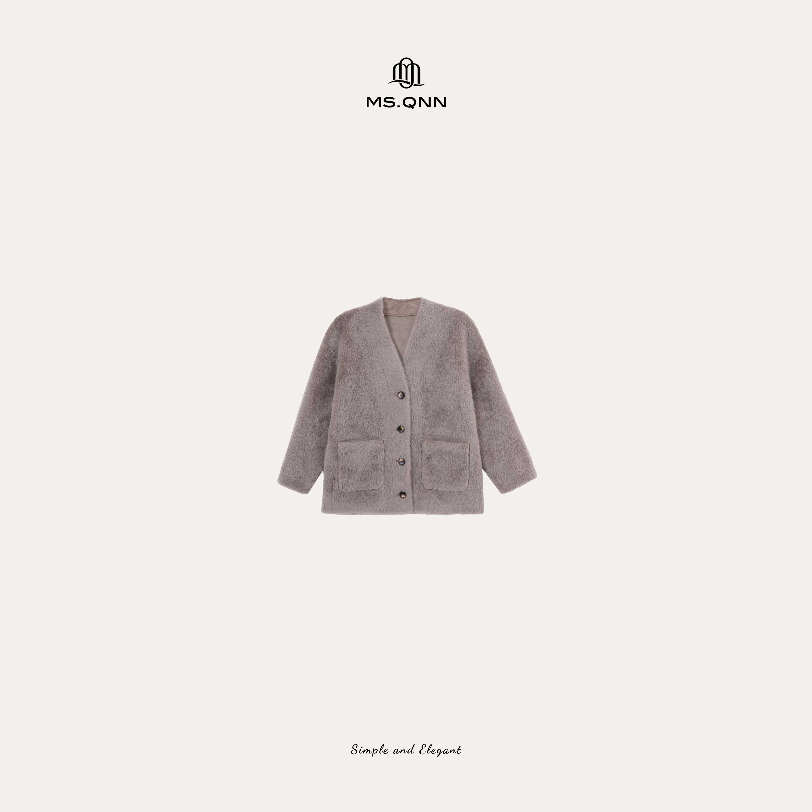 Q姐“薇薇安” 100%西班牙羊毛V领单排扣显瘦质感大衣 52C1690