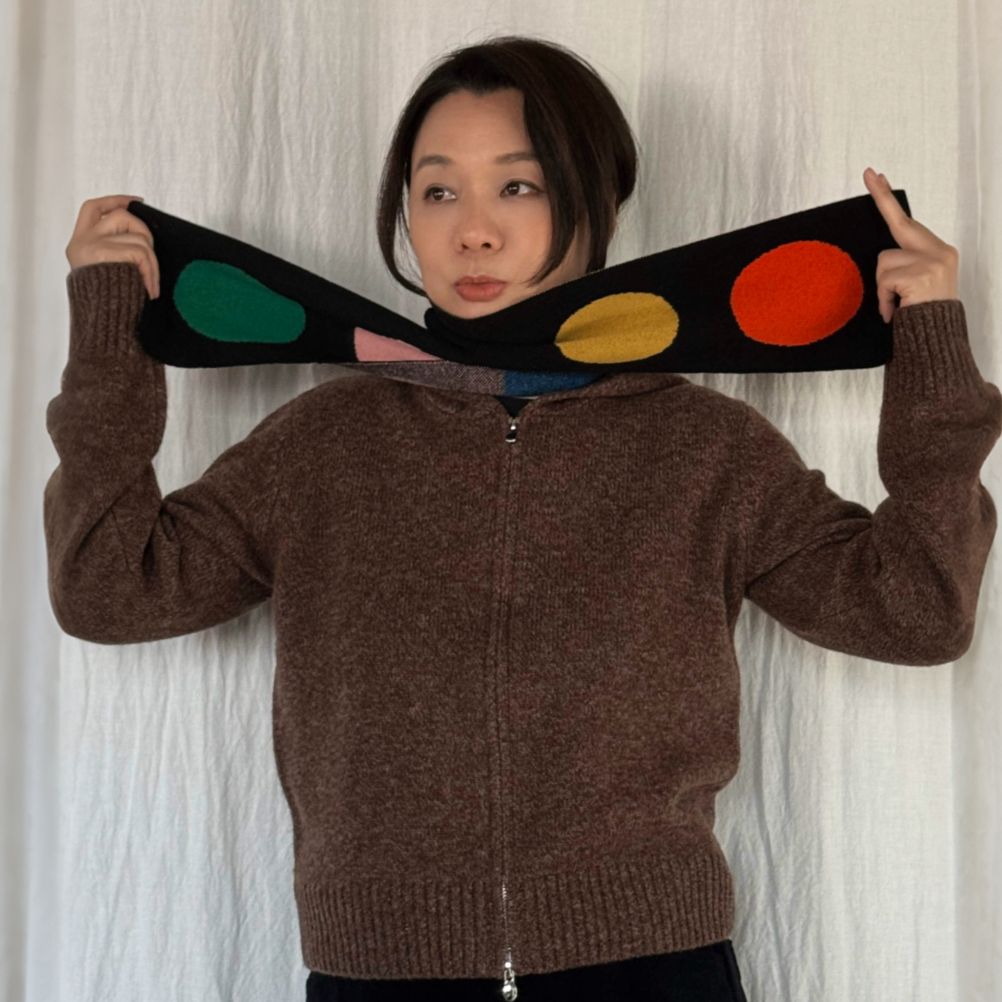 Q姐“轻奢简约”全羊毛双拉链花纱减龄连帽针织外套 52C1050