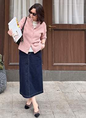 Q姐”都市丹宁“棉感柔软高腰后开叉显瘦A字半身裙 52P817