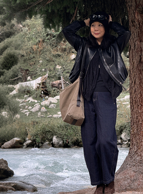 Q姐“复古牛仔”复古深蓝色松弛感小镰刀百搭牛仔裤 52P120