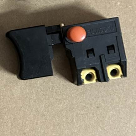 牧田电圆锯5740NB电圆锯开关牧田5806B开关SGES115C-3 调节杆