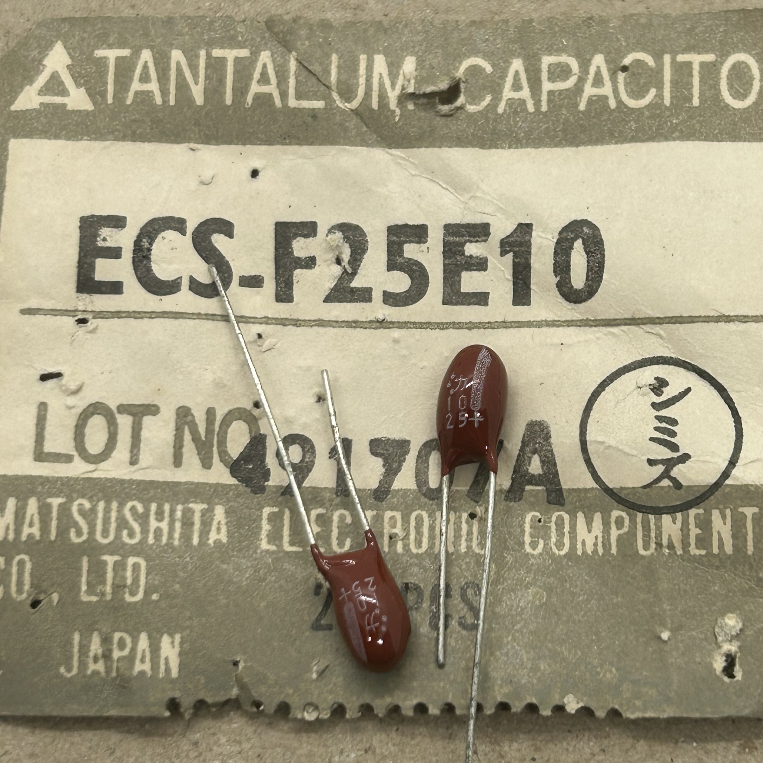 进口松下原装直插钽电容 25V10u ECS-F25E10 直插钽电容25v 10U