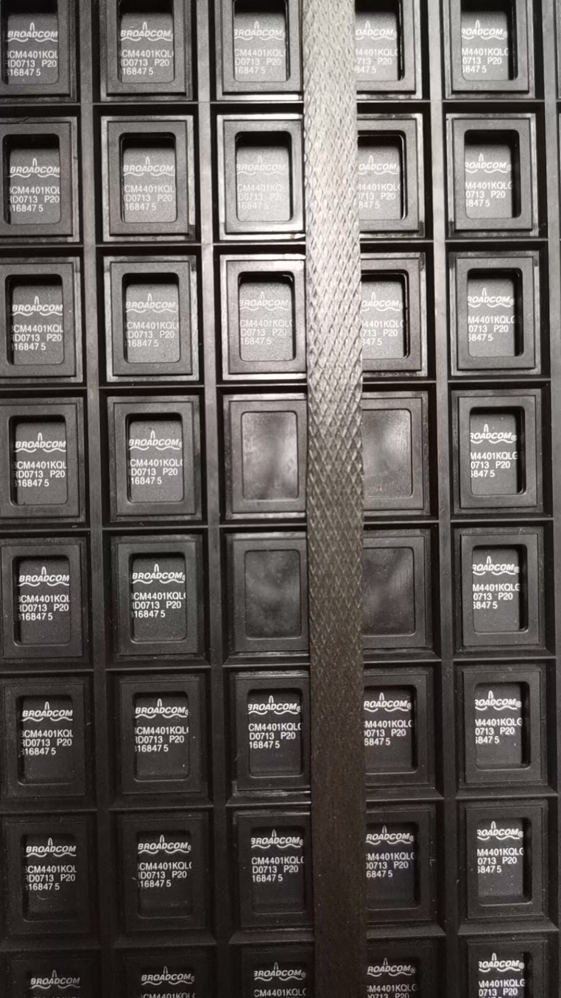 BCM4401KQLG 封装LQFP128 无线通信芯片现货配单 回收工厂库存IC