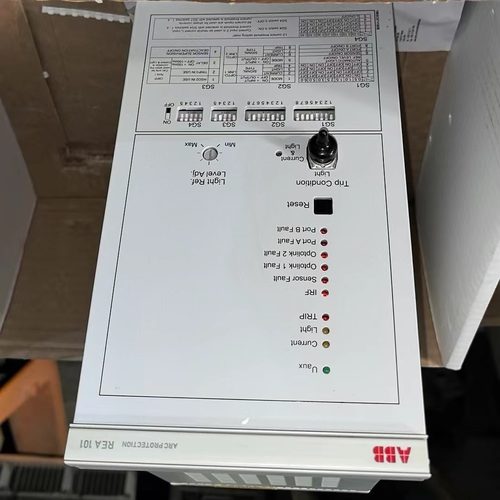 REA101-CAAG ABB继电保护装置