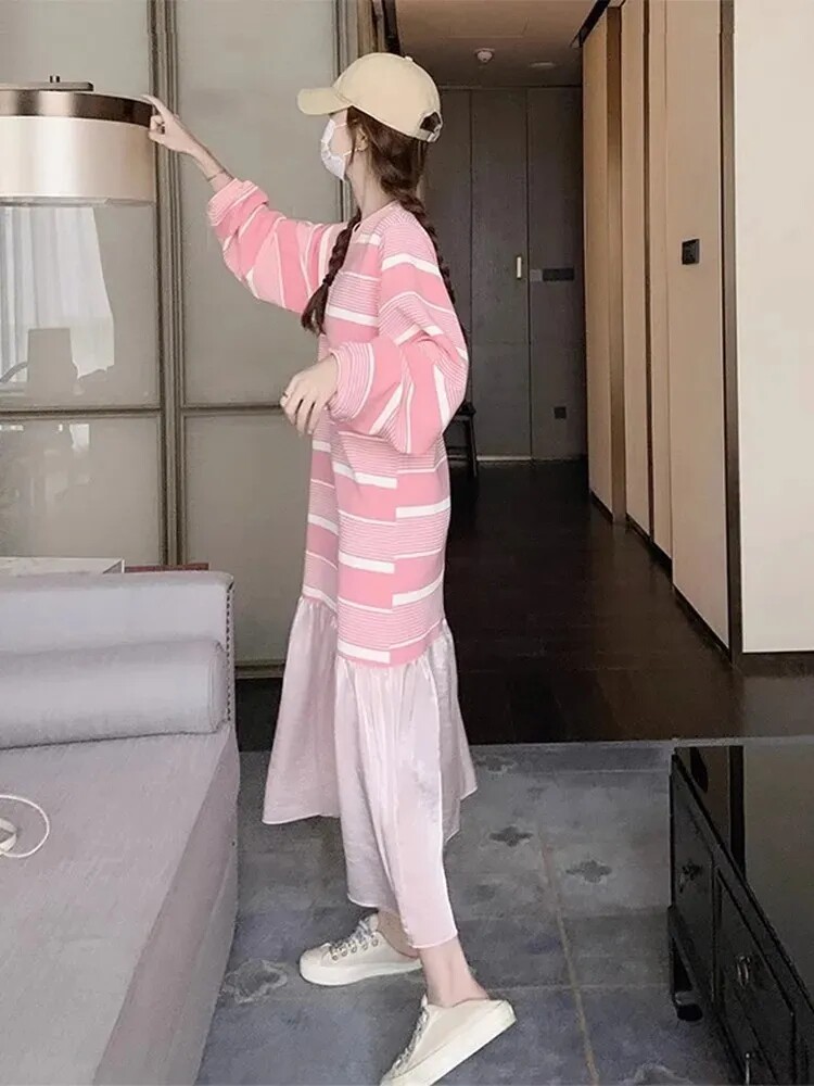 好质量粉色条纹长袖卫衣连衣裙女秋季新款爆款韩版休闲鱼尾拼接裙