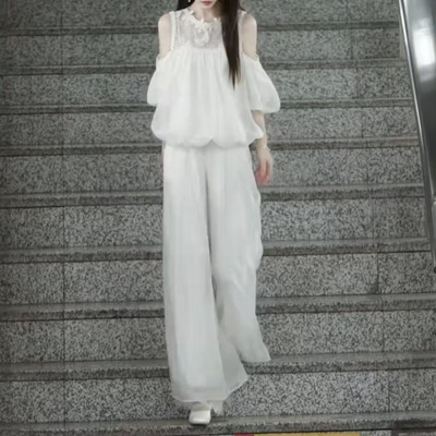 今年流行特惠26190新大爱美依缘2026夏季新款高级感露肩拼接上衣