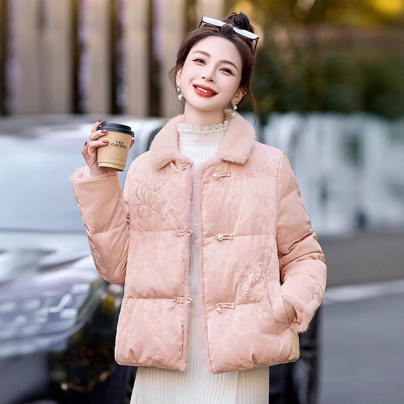 今年流行特惠新中式羽绒棉服女2025冬季新款国风刺绣盘扣短款外套,女装/女士精品,棉衣/棉服,淘宝优惠券,粉丝福利购,淘宝优惠卷