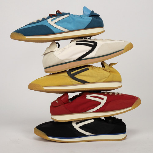 轻便阿甘德训鞋软底软面男女同款