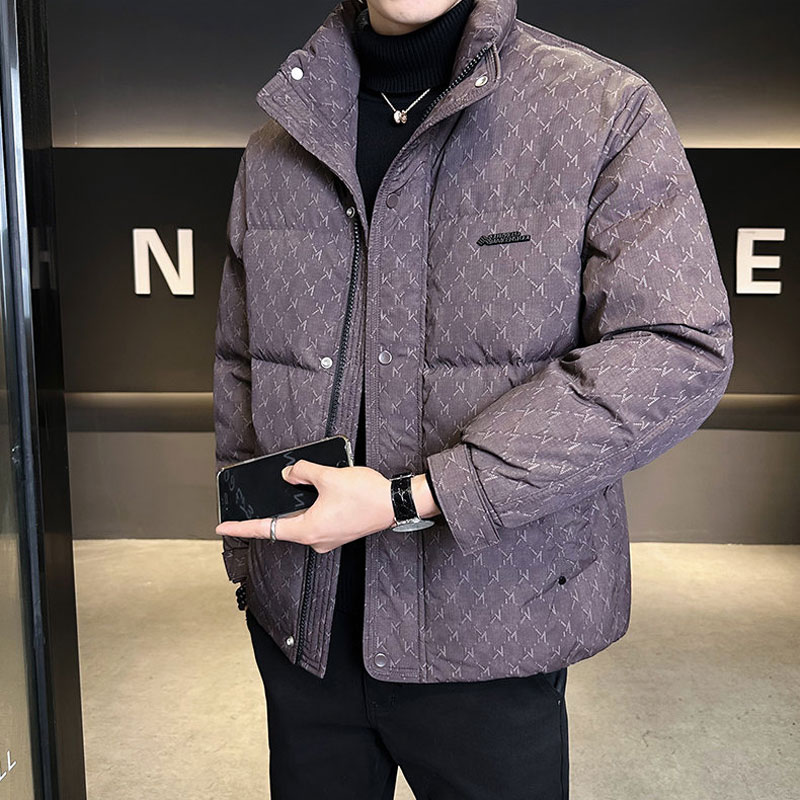 印花设计羽绒服男冬季2025年新款立领短款加厚保暖高级感廓形外套