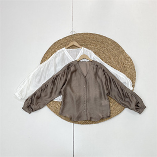 外单纯元 衬衫 26春款 收褶V领开衫 造型慵懒松弛感 女长袖 D378%天丝