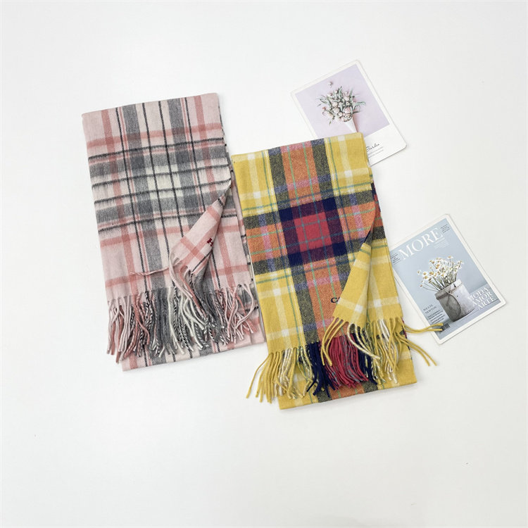 A2奢货羊绒羊毛格纹款围巾女冬季双面保暖围脖加厚羊毛混纺大披肩