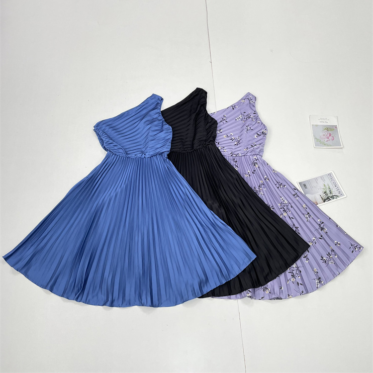 J4斜肩礼服款~新款外贸单24秋女士百褶纯色花色连衣裙