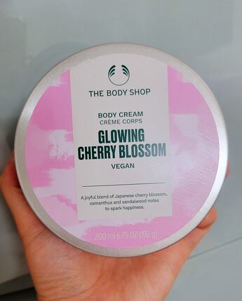 The Body Shop/美体小铺  樱花玫瑰茉莉身体霜/身体乳/滋养霜