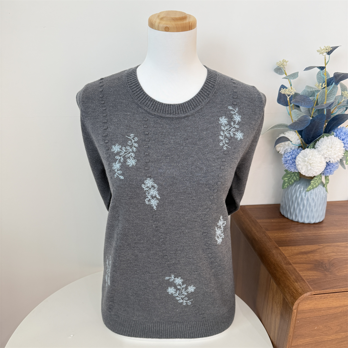 妈妈秋装针织衫洋气半高领毛衣