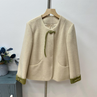 年轻妈妈春装2026新款气质小香风外套中老年春秋季国风毛呢短上衣
