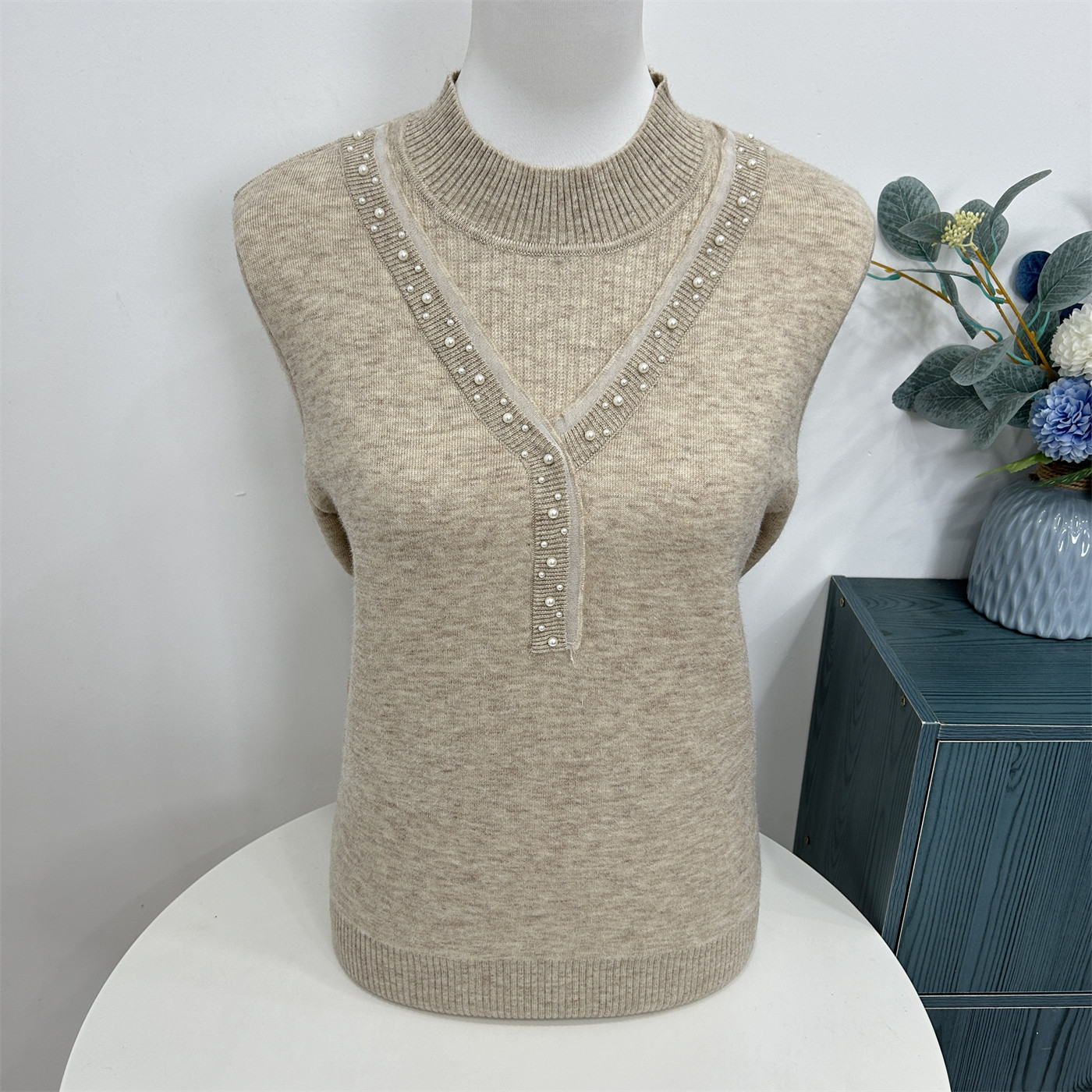 妈妈秋冬洋气加绒加厚打底衫女2025新中老年冬装奶奶保暖针织毛衣