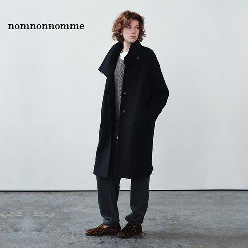 不对称大翻领经典长款羊毛呢大衣