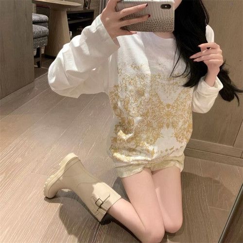 烫金蝴蝶印花薄款长袖T恤女