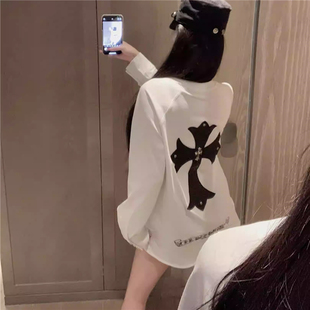 十字架重工拼皮纽扣长袖T恤女春秋韩版宽松中长款慵懒情侣上衣潮