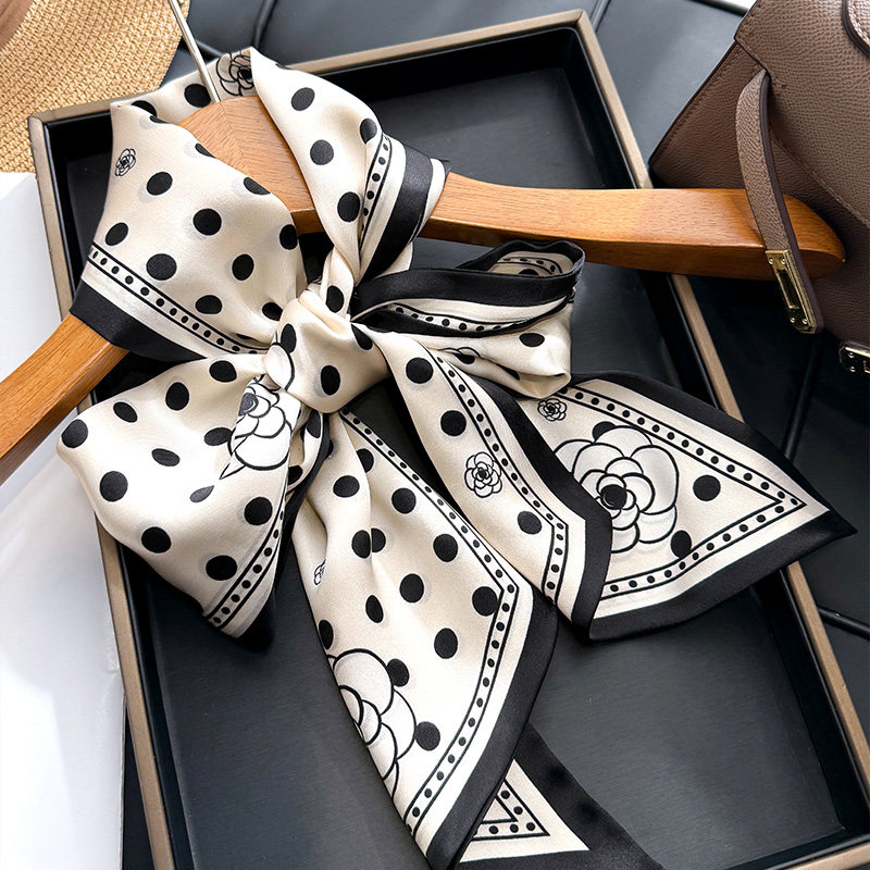 白色波点真丝长条丝巾女2026新款脖饰丝带搭西装飘带桑蚕丝窄围巾