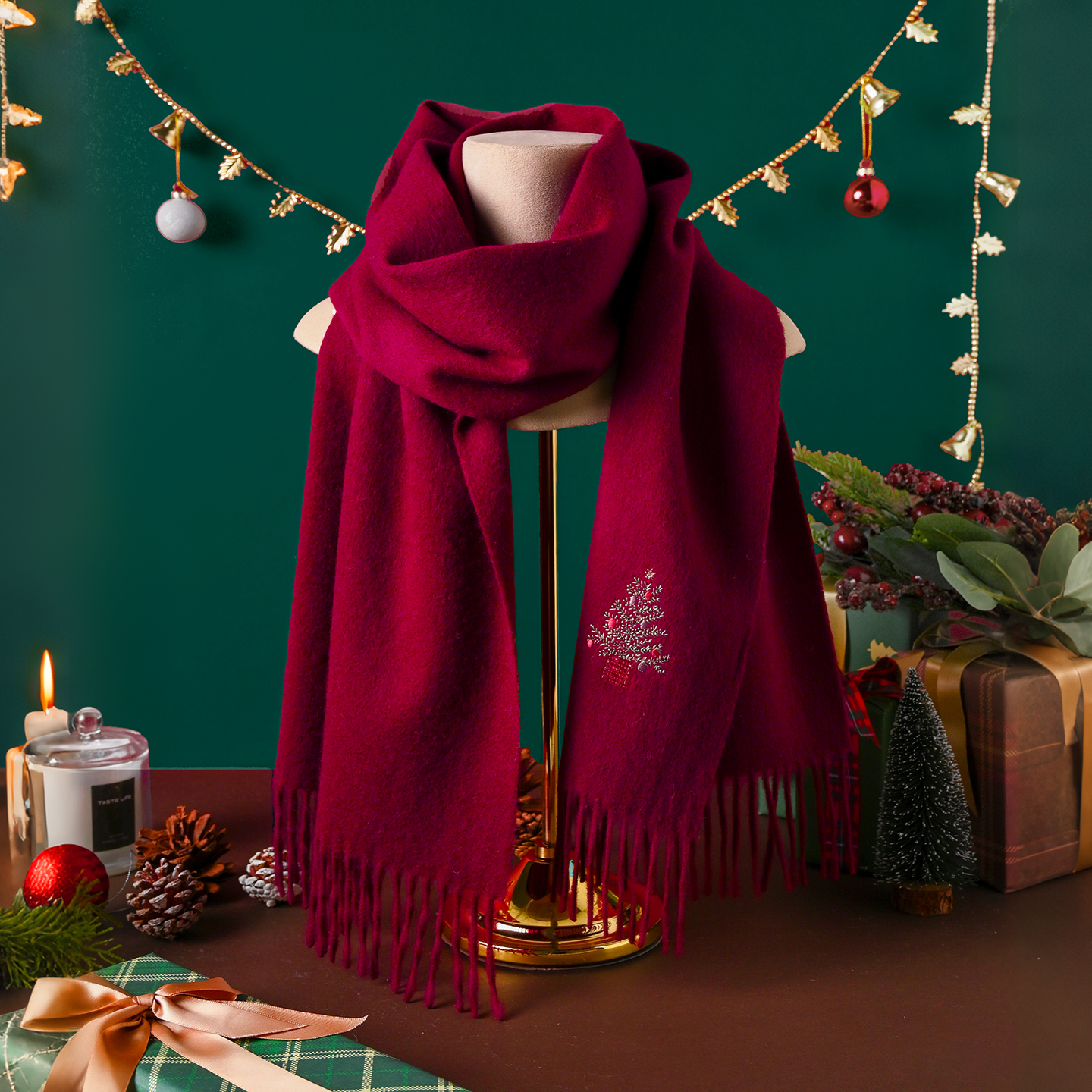 圣诞礼物红色围巾女生氛围感穿搭