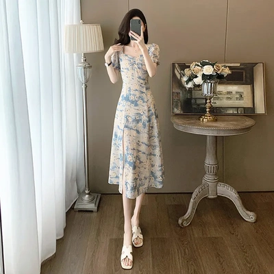 茶歇法式碎花连衣裙女夏收腰显瘦超仙绝美温柔风短袖开叉长裙气质