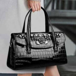 真皮包包女式2025新款大容量中年妈妈鳄鱼纹手提斜挎女款波士顿包