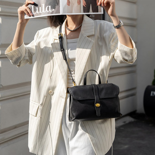 2025新款小包包女真皮时尚潮流通勤包小众高级感手提单肩斜挎包