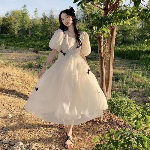 长裙子白色泡泡袖微胖甜美公主
