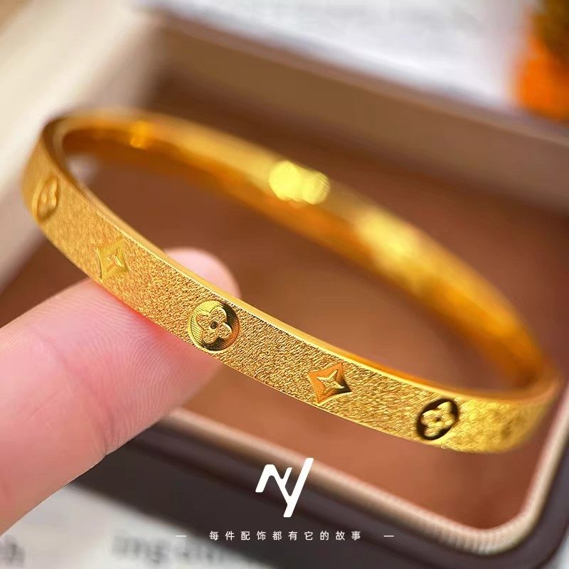 越南沙金高级感CNC老钱风四叶草老花仿镀真黄金素圈手镯送礼,饰品/流行首饰/时尚饰品新,手镯,淘宝优惠券,粉丝福利购,淘宝优惠卷