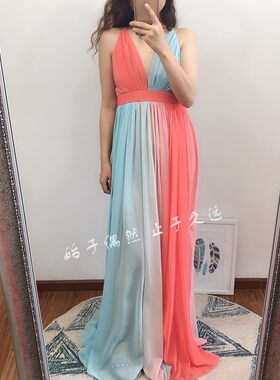 包邮回馈 两色入海边沙滩度假渐变彩虹雪纺裙 吊带百褶长款连衣裙