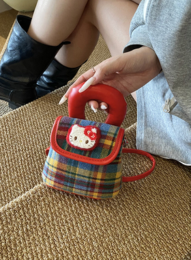 2025超火斜挎小包包kitty红色可爱手提包格子迷你斜挎儿童包