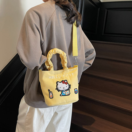 儿童HelloKitty猫帆布包女童手提袋可爱卡通刺绣单肩斜挎包水桶包