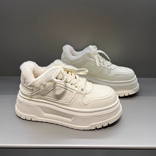 欧洲站2025冬季新款真皮休闲厚底松糕鞋增高加绒小白鞋女白色棉鞋