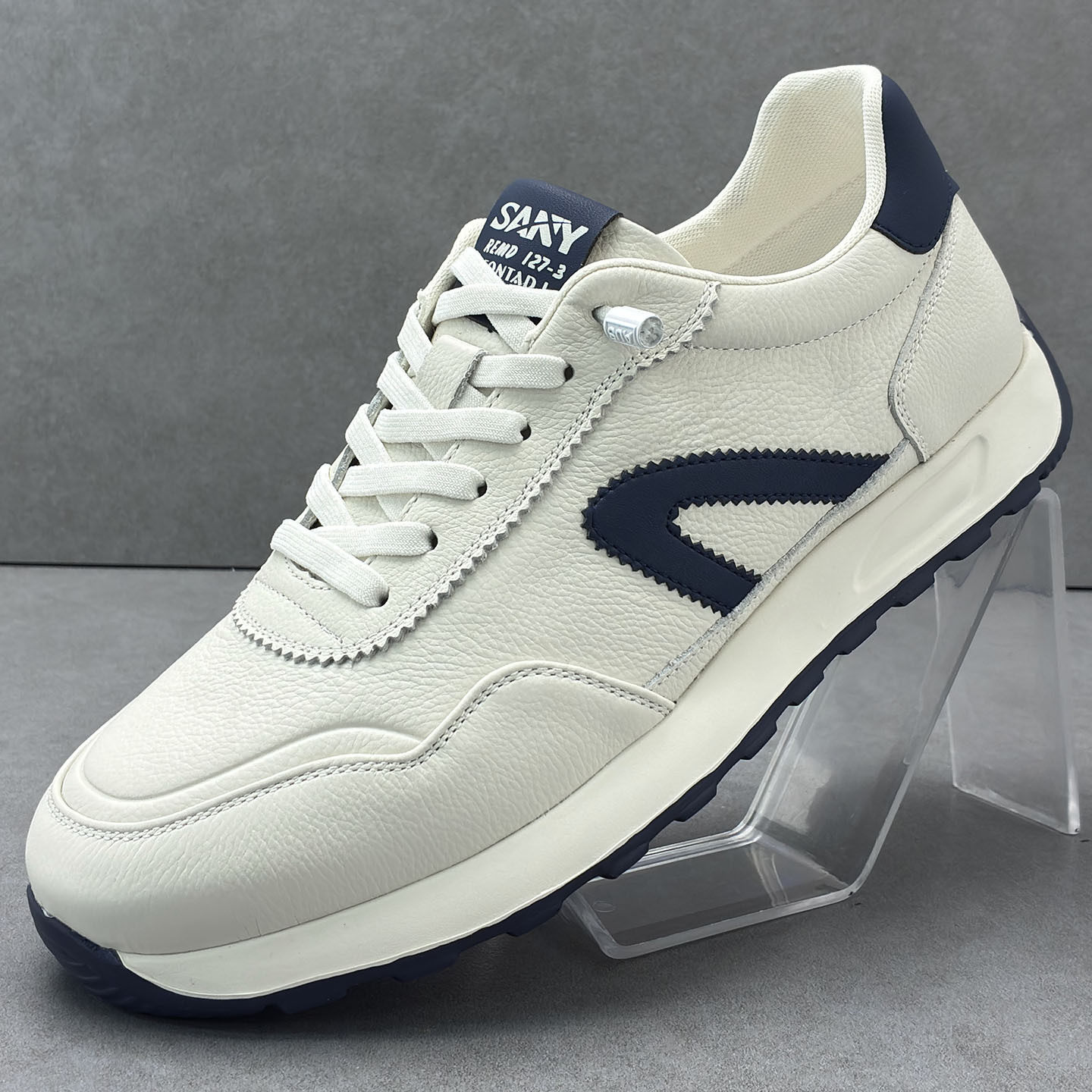 轻便男休闲板鞋春季新款真皮运动鞋潮流百搭德训鞋男款软底小白鞋