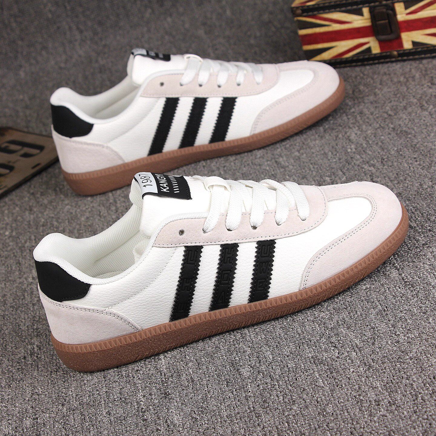 防滑轻便软底皮面德训鞋男士