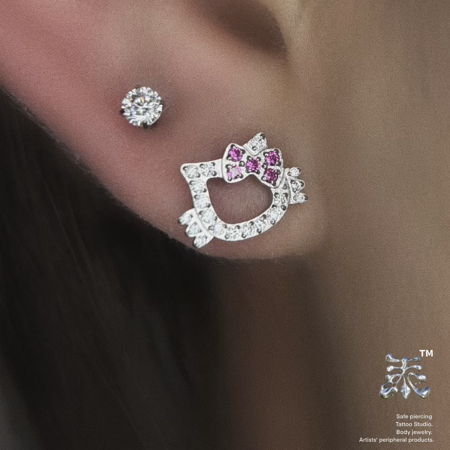 hellokitty防过敏钛合金耳骨钉