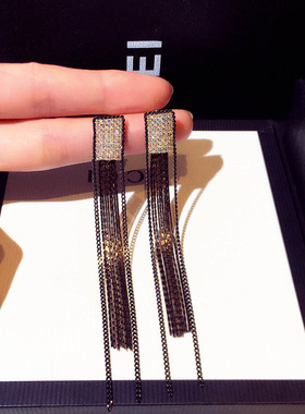 黑色镶钻长款流苏耳环S925银针轻奢风气质时尚个性复古高级感耳饰