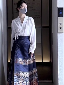 大码女装新中式国风套装女秋季改良汉服马面连衣裙长袖衬衫两件套