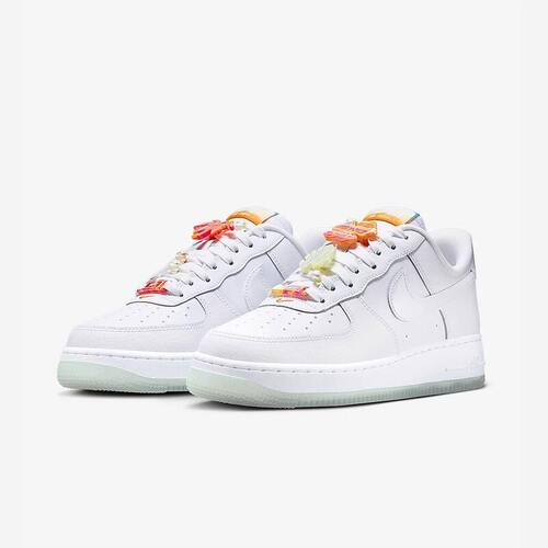 NIKE/耐克夏季新款运动鞋AIR FORCE1空军一号女子板鞋IB8875-111