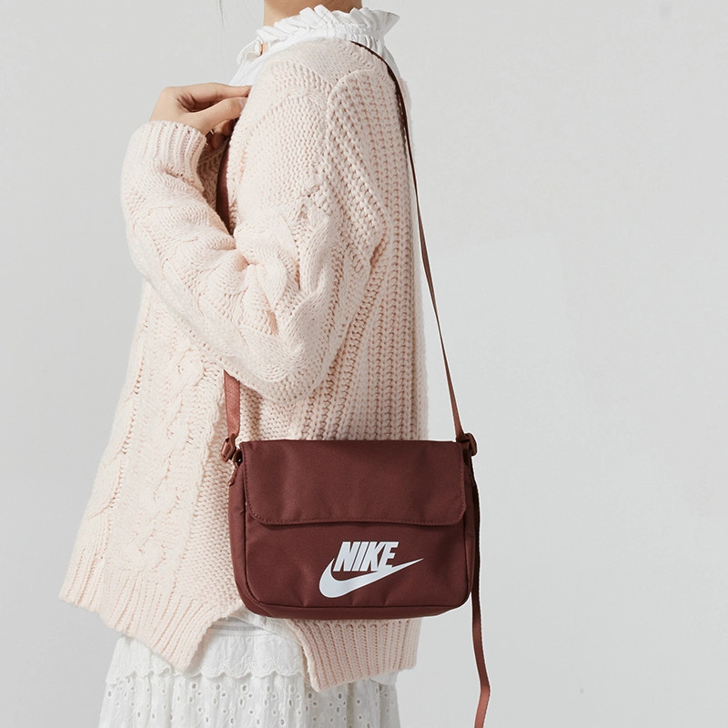 Nike耐克单肩包男包女包运动包情侣斜挎包休闲拎包背包CW9300-218