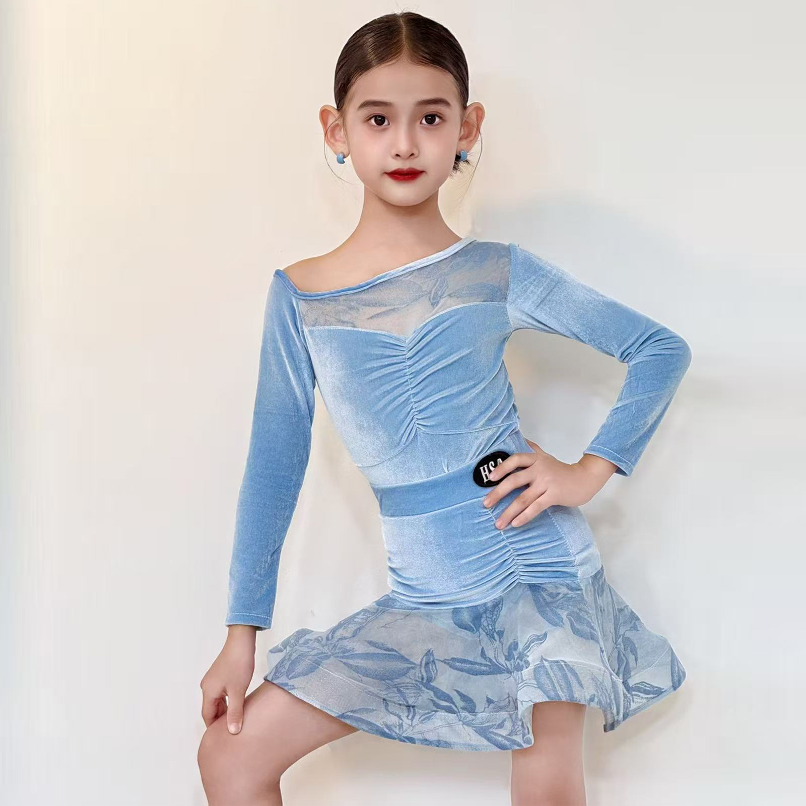 新款少儿拉丁舞服表演服女童练功服训练服套装高级感拉丁舞演出服